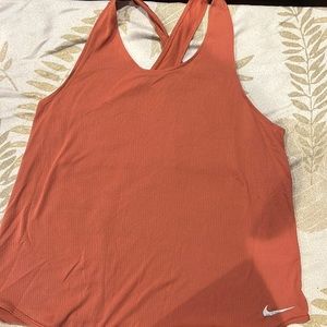 New without tags nike gym shirt